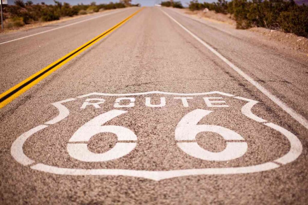 Viaggio sulla Route 66: le tappe imperdibili tra Kingman, Williams e il selvaggio West
